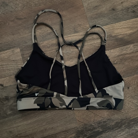 Old Navy Medium - Picture 2 of 2